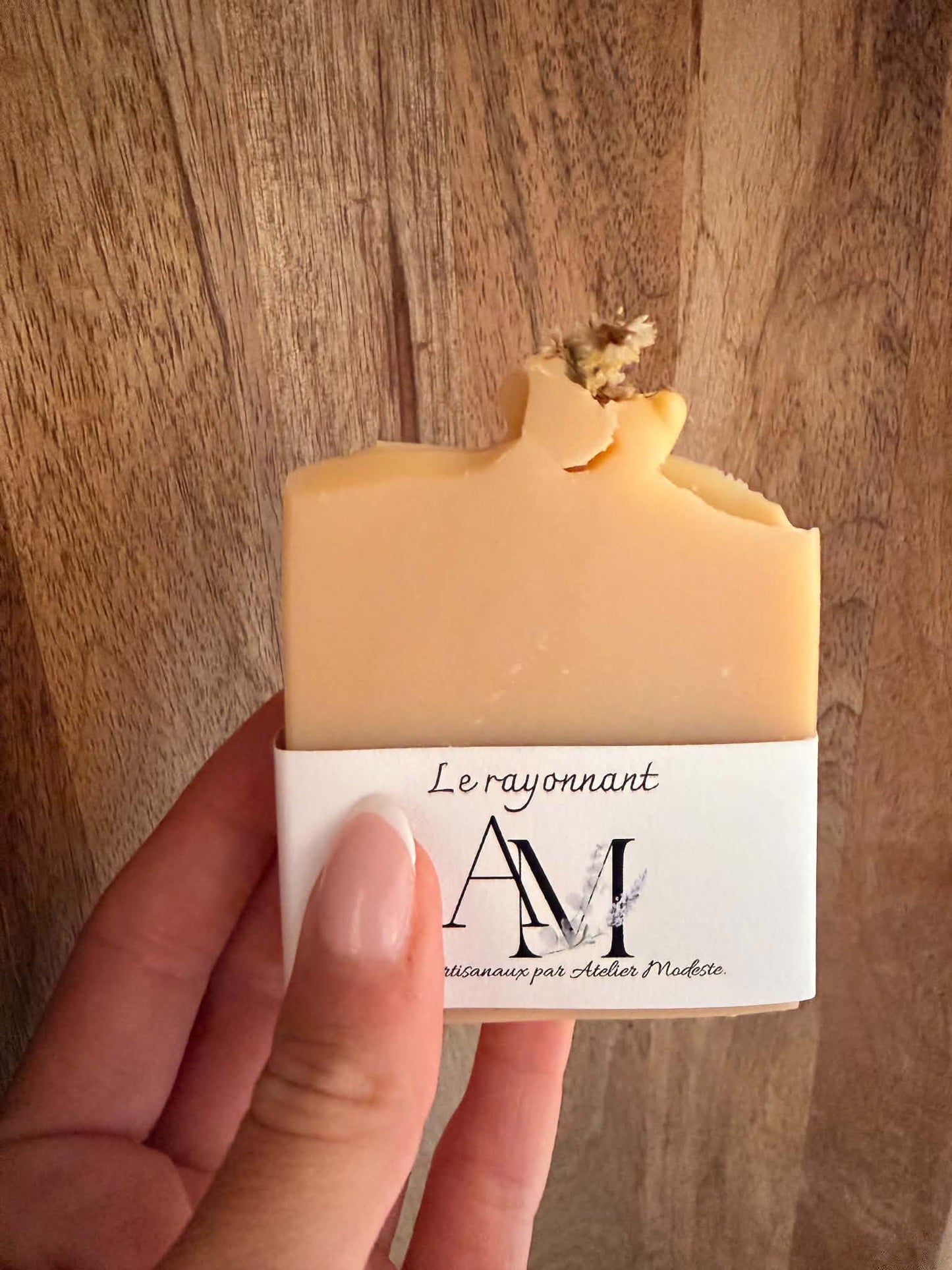 Savon pour le corps - Le rayonnant | Abricot & chèvrefeuille